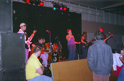 Wabbit Concert Bev › Oct 1999