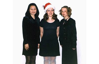 Christmas Theresa, Dominique, Kate › Dec 1999 