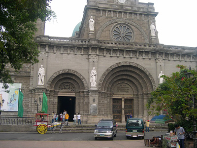 Manila Cathedral › February
  2004.
