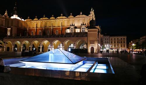 Town Square Pyramid, Krakow › October 2020.