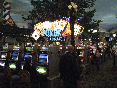 Paris Casino Slots › December 2007.