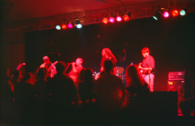 Wabbit Concert Right › Oct 1999