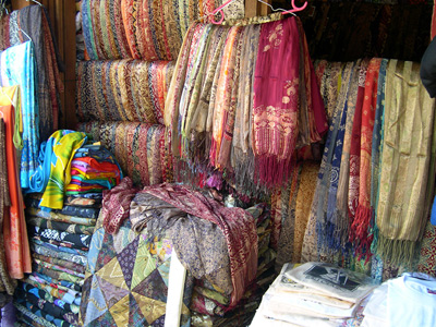 Street Market, Ubud › October
  2003.