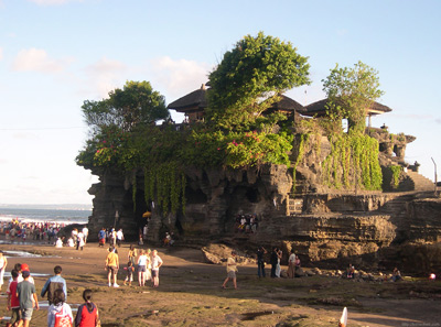 Pura Tanah Lot, Bali › May 2004.