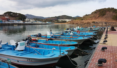 Harbor Boats, Gijung ›
  December 2013.