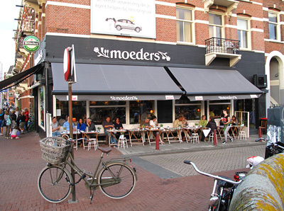 Moeders, Amsterdam › August
  2012.