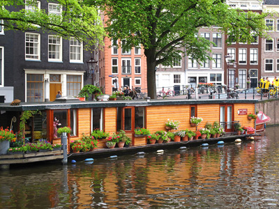 Prinzengracht Boat, Amsterdam ›
  August 2012.