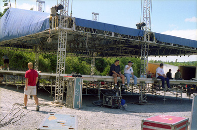 Northern Bay Sands Stage › July
  1999.