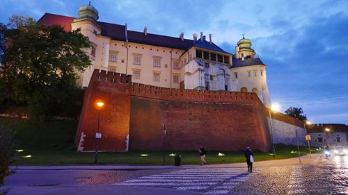 Wawel Castle at Night, Krakow › October 2020.