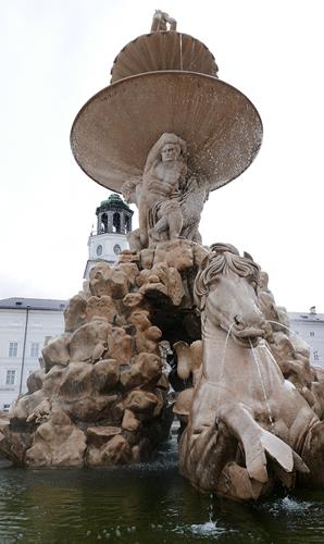 Residenz Fountain › October 2020.