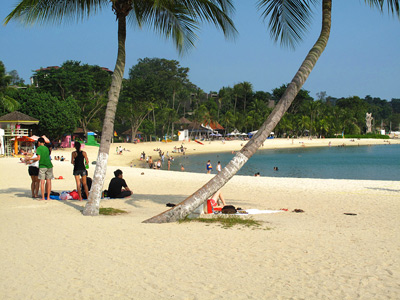 Palawan Beach, Sentosa Island ›
  February 2011.