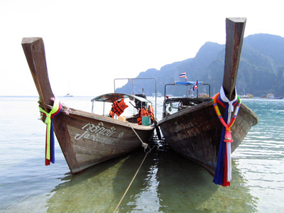 Ko Phi Phi Boats › January 2006.