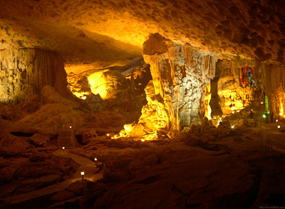 Caves near Halong Bay › February
  2005.